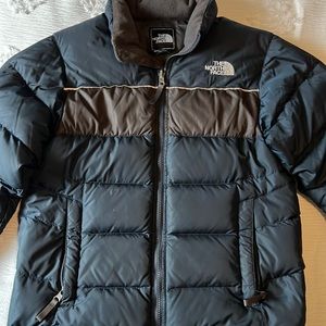 Boys The North Face has puffer